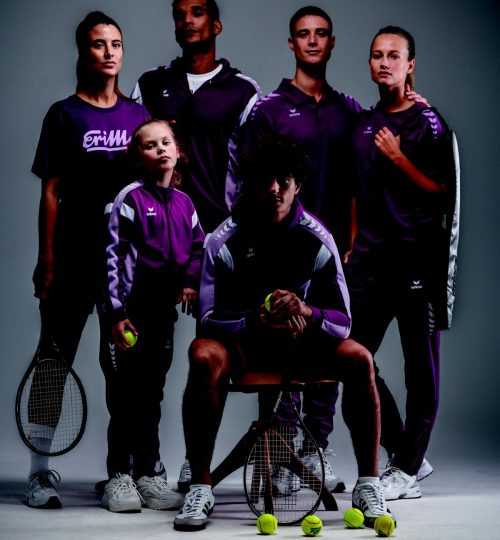 Tennisschläger, Tennisbälle und Zubehör